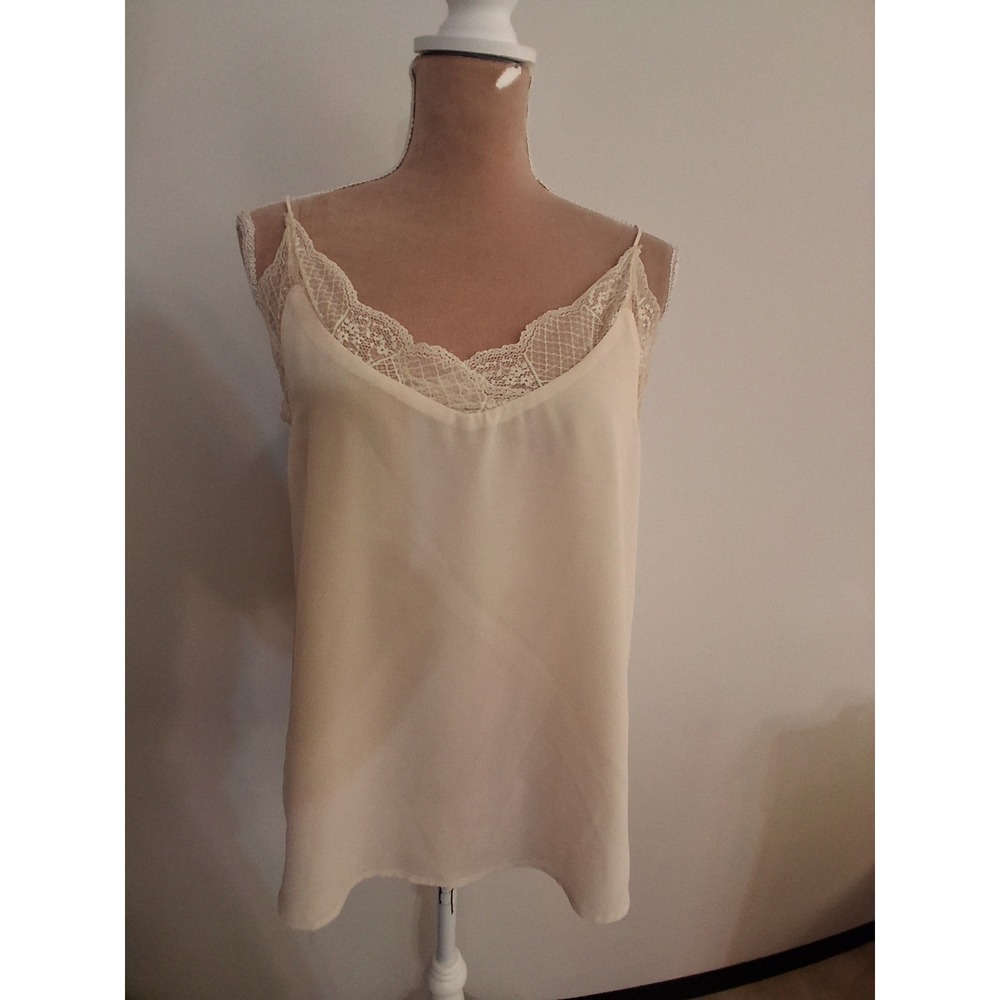 Wishlist Apparel Cream Lace Trim V-Neck Camisole Tank Top Cream Medium